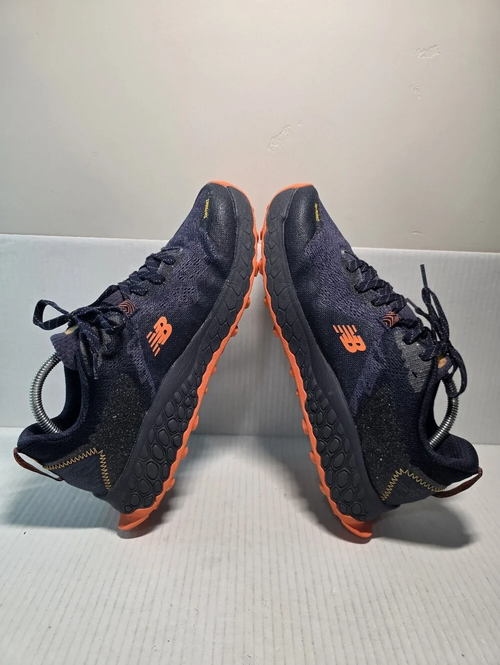 New Balance Fresh Foam Hierro V7 Shoes Mens Size 11 D Vibram Trail Running